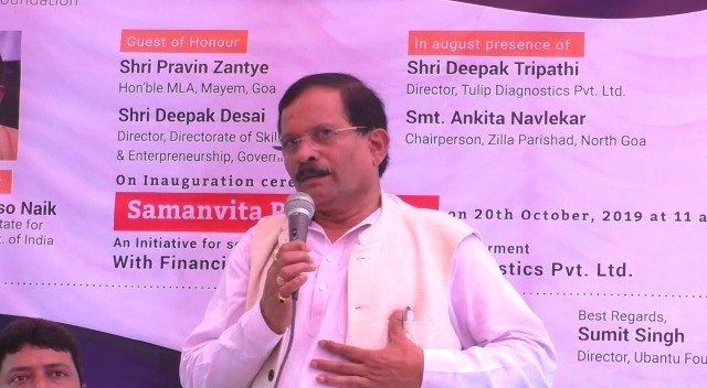 A speaker addressing the gathering at the inauguration ceremony of the Samanvita programme, Pilgao village, Goa