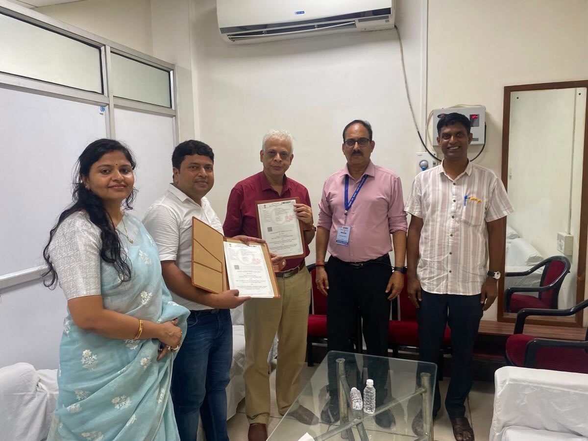 Representatives of IIT (BHU) Varanasi and Ubantu Foundation holding the signed Memorandum of Understanding