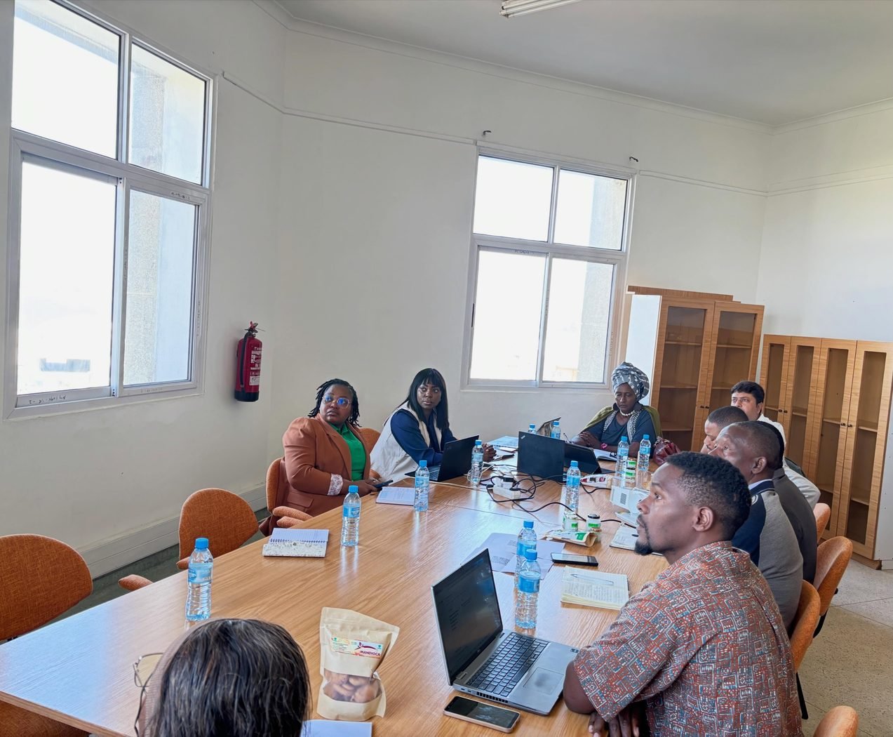 The India–Mozambique stakeholder consultation in session at Fundação Universitária, Maputo